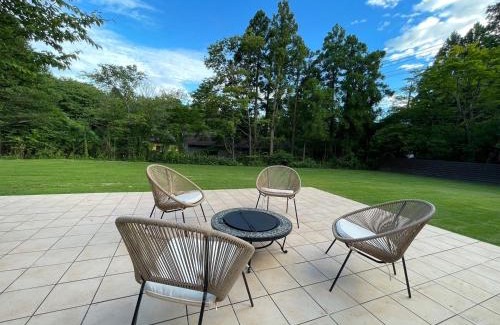 Nasu House | プライベートサウナ付き 森も小川も楽しめる 一棟貸切の貸別荘 Royal Villa 那須高原