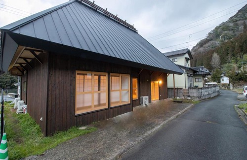 Nakatsu Apartment | 予約制薪割りBBQ可能! 青の洞門から車で15分 l 四季折々の自然が楽しめる農泊古民家 鍋屋