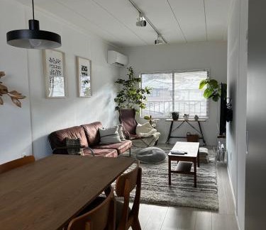 Toba Apartment | 伊勢志摩観光に最適 パールロードの玄関口 PAARU inn 2階B室 セルフチェックイン