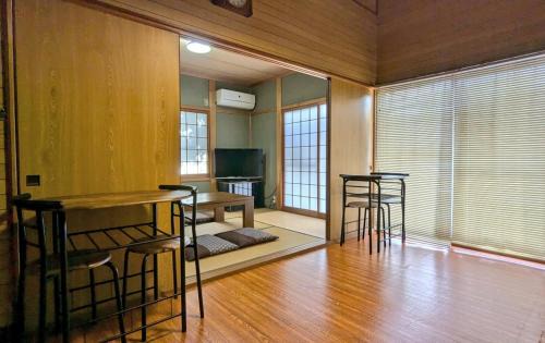 Ine House | 伊根の宿 汐風 Shiokaze