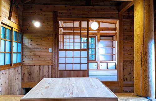 Motobu House | 【別邸 山猫】やんばるの隠れ家宿-１組限定