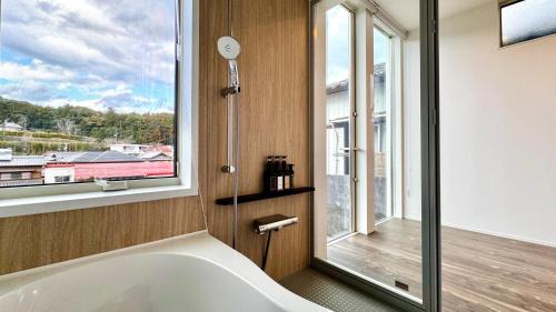 Ise House | 加美屋リゾート伊勢神宮 おかげテラス-Kamiya Resort Ise Shrine Okage Terrace