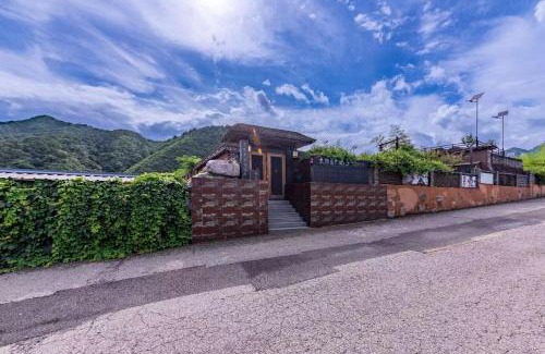 Huairou House | 北京长城山下院子