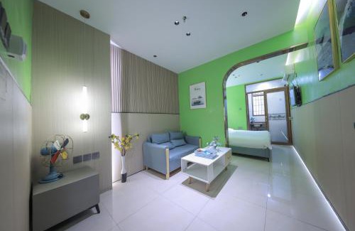 Huli Hotel | 南屿轻奢影院酒店 近厦门高崎国际机场和地铁站 近五缘湾景区 近湾悦城商圈