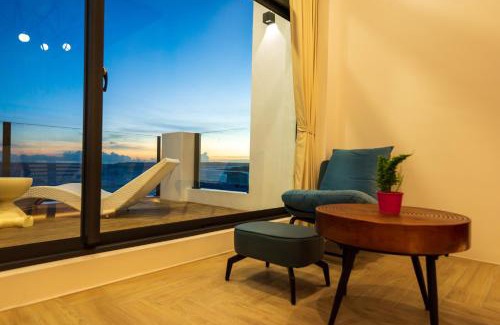 Sail Rock Beach House | 墾丁山海晴民宿