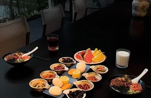Dali House | 大理云里小坐听海酒店