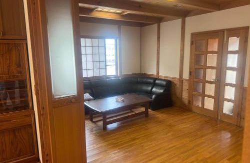Shimizu Ward House | 山海a