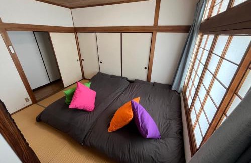Nishi Ward Apartment | 広島Riverside house 無料駐車場付き 原爆ドームまで15分圏内 1棟貸切 100m2以上 大人数OK