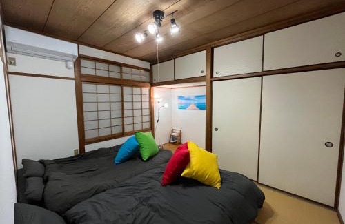 Nishi Ward Apartment | 広島Riverside house 無料駐車場付き 原爆ドームまで15分圏内 1棟貸切 100m2以上 大人数OK