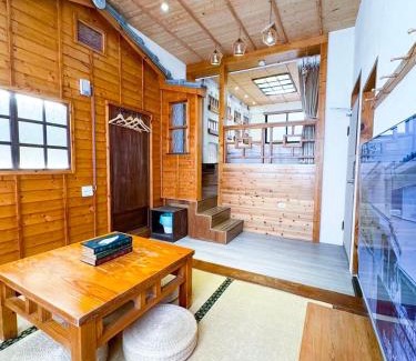 Tainan City Centre House | 慢步南國 台南故事民宿 Slow Tainan Homestay