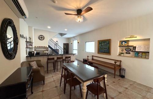 West Central District House | 日安蝸牛