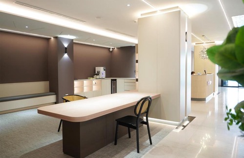 Kaohsiung City Centre Hotel | 河堤漫旅-自立館River inn Zili