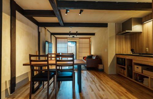 Obama Apartment | 町宿 紬