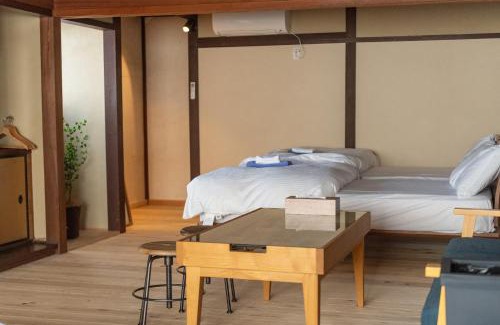 Sasayama House | 篠山城下町ゲストハウス inosica