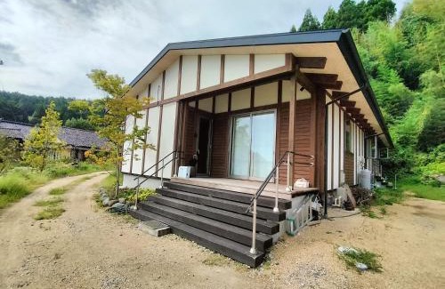 Noto Island House | 能登島ゲストハウスうたたね