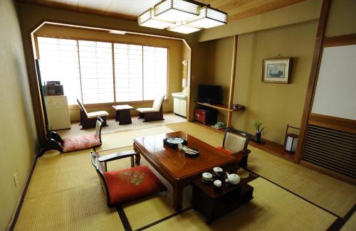 Shima Hotel | 鍾寿館
