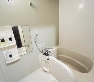 Higashishinsaibashi Apartment | 長堀橋宿舎h83