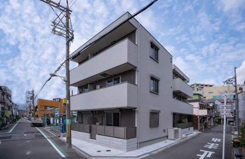 Higashiyodogawa Apartment | 震雲マンション105