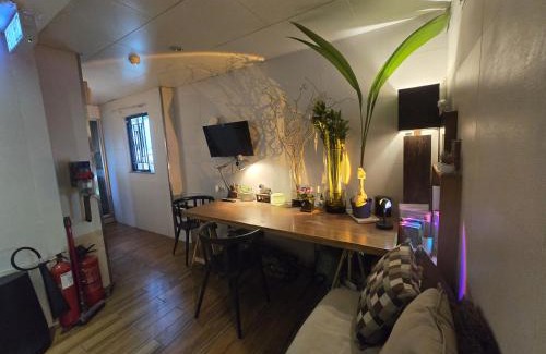 Mong Kok House | 香港金門賓館 KamMun Guest House