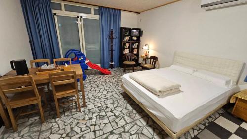 Changhua House | 高鐵中彰309民宿