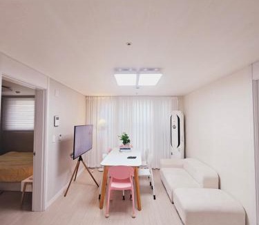 Guwol-dong Apartment | 구월동 역세권 예쁜 쓰리룸