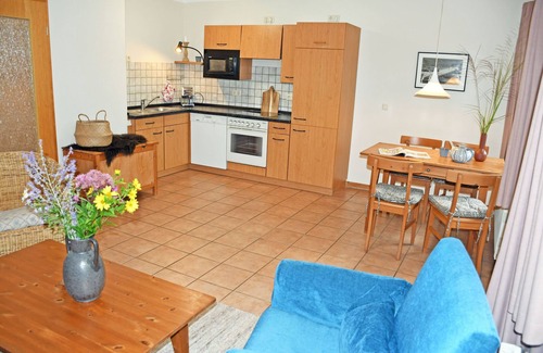 Lancken-Granitz Apartment | 03 Holiday apartment with garden terrace - Holiday apartments in the fishing village and under the