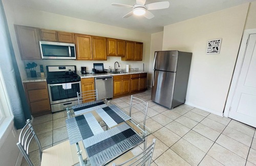 Elkins Park Apartment | 1.5-Bedroom Apartment in Elkins Park! Monthly Discount