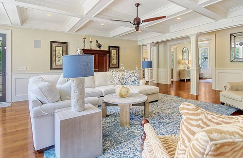 Vanderhorst Plantation House | 1 Airy Hall: High End Home with Pool & Hot Tub, Beach Gear/Bike Credit