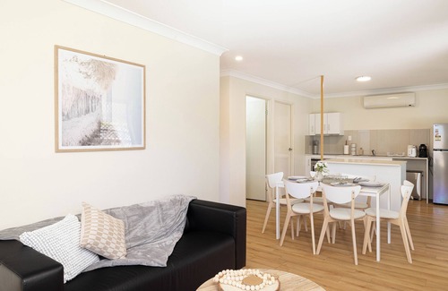 Acacia Ridge Apartment | 1 Bdr Apt! Kitchen! Undercover Parking! 12AS1