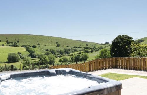 Newcastle-on-Clun House | 1 Beacon View Barn