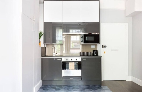 Warwick Apartment | 1 Bed Apartment in Central Victoria