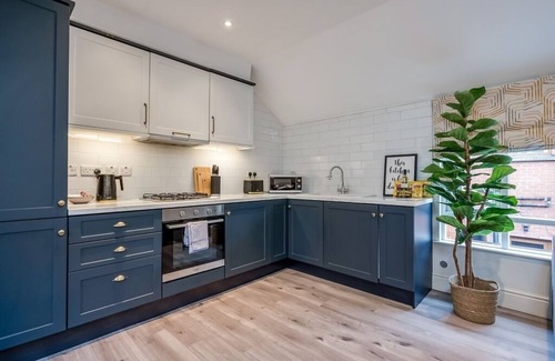 Belfast City Centre Apartment | 1-Bed Apartment @ Queen's Lofts