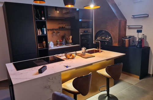 Montescaglioso Cottage | 1-Bed Cottage with indoor hot tub and sauna