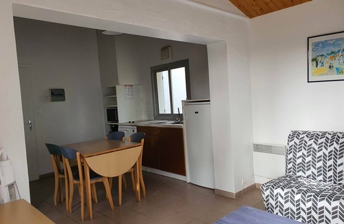 La Faute-sur-Mer Ski Chalet | 1-bedroom gite suitable for PMR