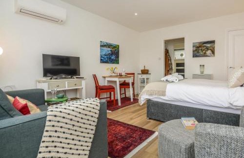 Bridport House | 1 Bed in Charmouth 57185