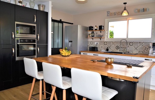 Saint-Vincent-de-Tyrosse Bed & Breakfast | 1 bedroom bed & breakfast in saint vincent de tyrosse