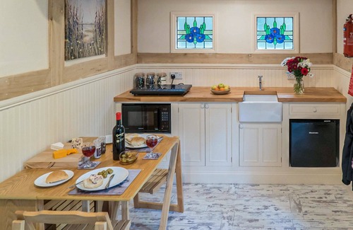 Melton Constable Cottage | 1 bedroom accommodation in Melton Constable