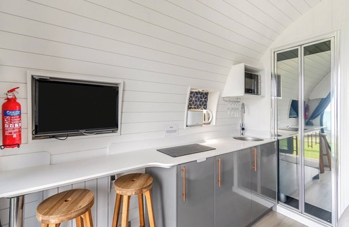 Gwbert Cottage | 1 bedroom accommodation in Gwbert on Sea