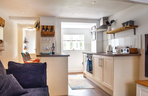 Maiden Newton Cottage | 1 bedroom accommodation in Maiden Newton