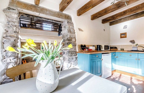 Cauldon Low Cottage | 1 bedroom accommodation in Waterhouses, near Leek