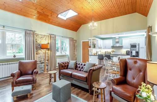 Scaniport Cottage | 1 bedroom accommodation in Scaniport, near Inverness