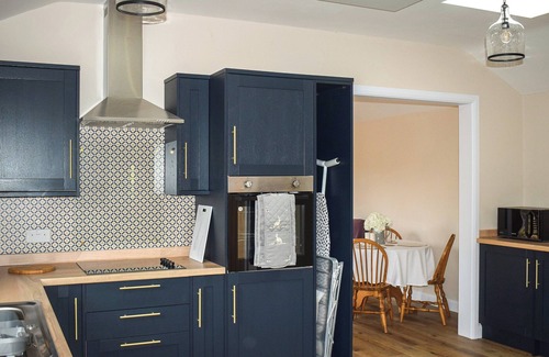 Pevensey Cottage | 1 bedroom accommodation in Hankham, near Pevensey