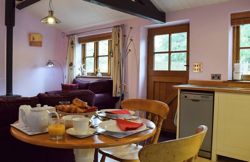 Whichford Cottage | 1 bedroom accommodation in Swerford, near Chipping Norton