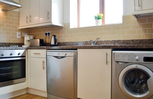 Lamphey Cottage | 1 bedroom accommodation in Lamphey, near Tenby