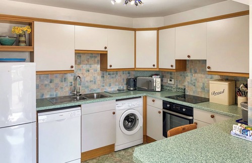 Milford Haven Cottage | 1 bedroom accommodation in Burton