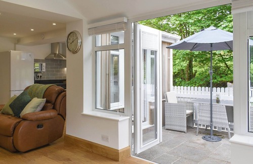 Dinas Cottage | 1 bedroom accommodation in Rhostryfan, near Caernarfon