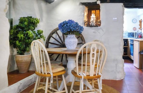 Polperro Cottage | 1 bedroom accommodation in Polperro, near Looe