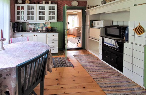 Bolmen House | 1 bedroom amazing home in Ljungby