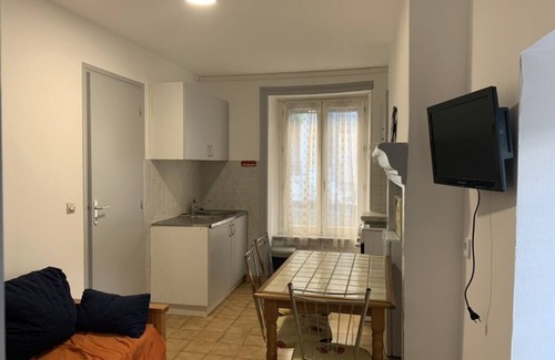 La Bourboule Apartment | 1 bedroom apartment for 2/3 persons, Wifi, near Thermes
