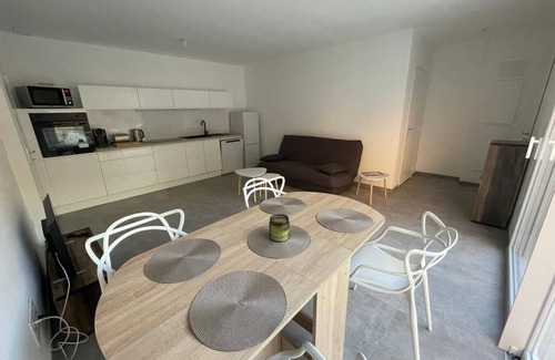 Pietrosella Apartment | 1 Bedroom Apartment in Pietrosella